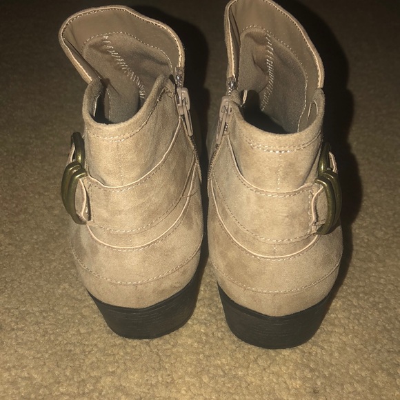 American Rag🔥Bundle and save 3/$21🔥 - Picture 6 of 7